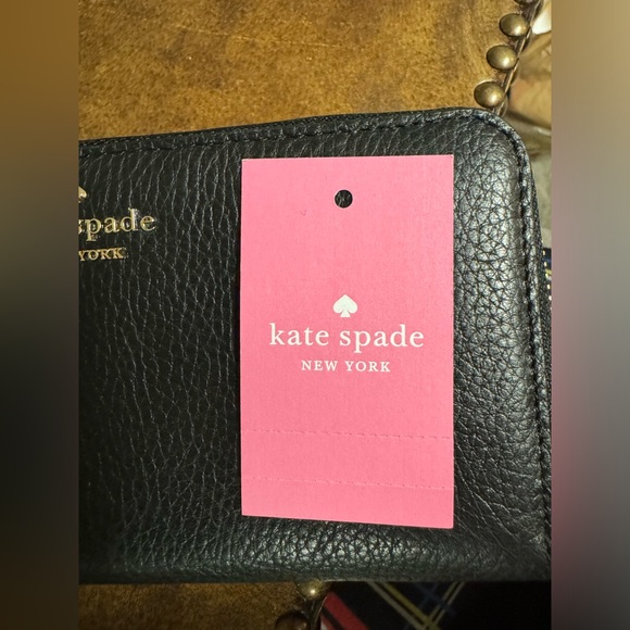 Kate spade ♠️
large continental wallet - Picture 3 of 4